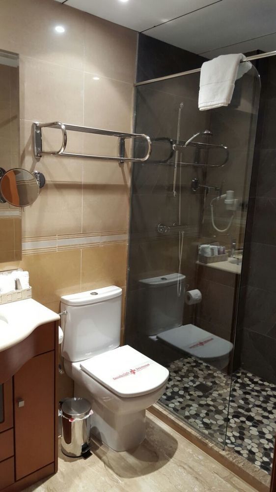 Hotel La Font Del Roc Coma-ruga Ngoại thất bức ảnh